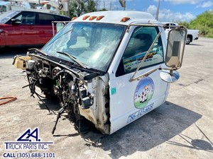 Used 1999 GMC C7500 Cab Image