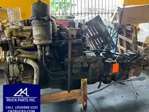 Core Mack E6 Engine Core (Stock #7877)) Part Image