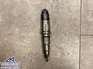 Used Cummins ISB 6.7 Injector (Stock #3174)) Part Image