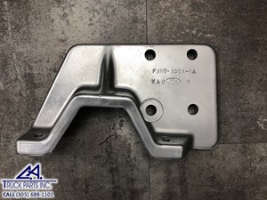 Used Ford Engine Mount (Stock #EM00016)) Part Image
