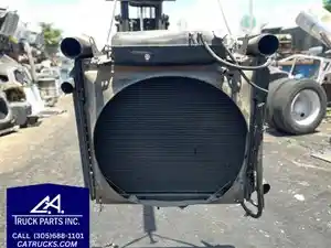 Used 1993 Freightliner FLD120 Radiator (Stock #9516-6)) Part Image