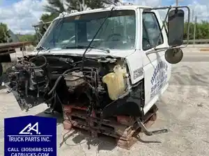 Used 1994 Ford F700 Cab (Stock #7962)) Part Image