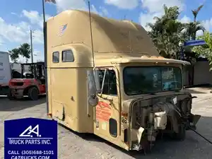 Used 1997 International 9200 Cab (Stock #9077)) Part Image