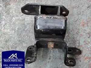 Used 1998 Isuzu NPR Engine Mount (Stock #7780)) Part Image