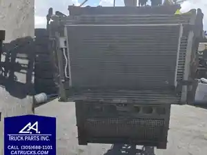 Used 2004 Freightliner Columbia 120 Radiator (Stock #9499)) Part Image