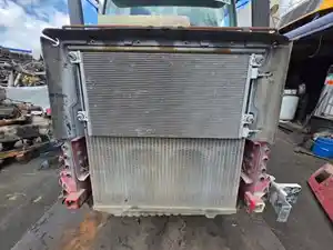 Used 2006 Volvo VNL Radiator (Stock #10010-6)) Part Image