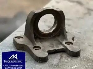 Used Chevrolet / GMC Engine Mount (Stock #9526)) Part Image