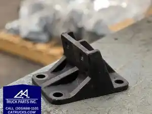 Used Engine Mount (Stock #8910)) Part Image