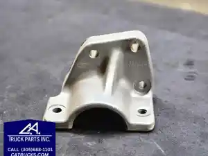 Used Ford Engine Mount (Stock #5957)) Part Image
