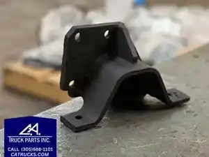 Used Ford Engine Mount (Stock #9267)) Part Image