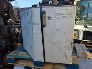 Used Hydraulic Tank (Stock #9979)) Part Image