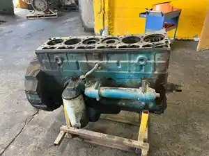 Used International DT466E Block (Stock #9172)) Part Image