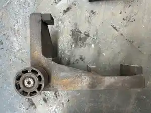 Used International Engine Mount (Stock #10207)) Part Image