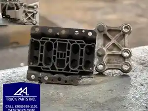 Used Mack Engine Mount (Stock #9298)) Part Image