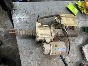 Used Mercedes Brake Booster (Stock #10303)) Part Image