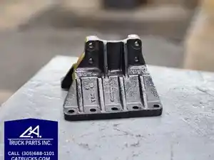 Used Volvo Engine Mount (Stock #7129)) Part Image