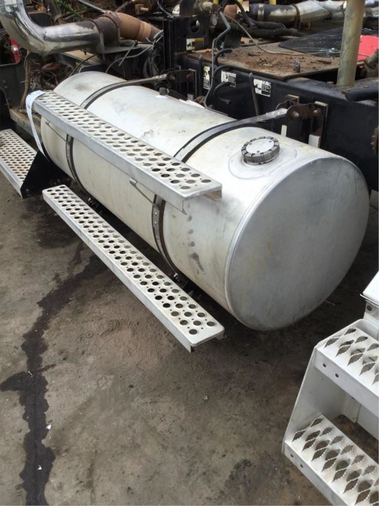 2001 KENWORTH W900 (Stock 2025248) Fuel Tanks TPI