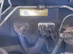 Used 2001 CUMMINS ISB ECM (Stock #UPS-659493-5)) Part Image