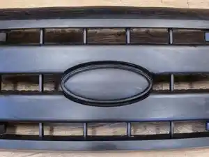 Used 2012 FORD F-250 Grille Image