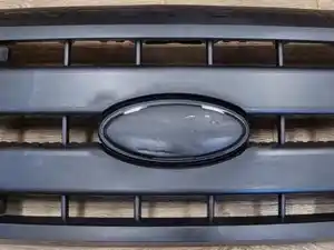 Used 2012 FORD F-250 Grille Image