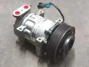 Used Freightliner Cascadia A/C Compressor Image