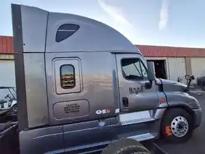 Used 2015 FREIGHTLINER Cascadia 125 Cab (Stock #4194-27)) Part Image