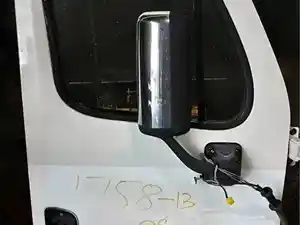 Used 2011 FREIGHTLINER Cascadia 113 Door (Stock #1758-13)) Part Image