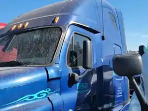 Used 2013 FREIGHTLINER Cascadia 125 Cab (Stock #1515-12)) Part Image