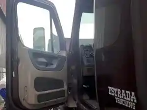 Used 2012 FREIGHTLINER Cascadia 125 Cab (Stock #1594-14)) Part Image