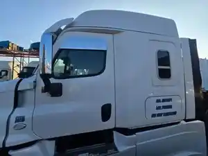 Used 2014 FREIGHTLINER Cascadia 125 Cab (Stock #1932-15)) Part Image