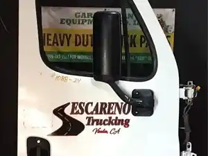 Used 2010 FREIGHTLINER Cascadia 125 Door (Stock #1088-24)) Part Image