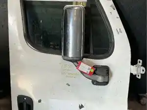 Used 2017 FREIGHTLINER Cascadia 125 Door (Stock #1818-12)) Part Image
