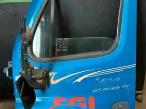 Used 2015 FREIGHTLINER Cascadia 125 Door (Stock #1879-10)) Part Image
