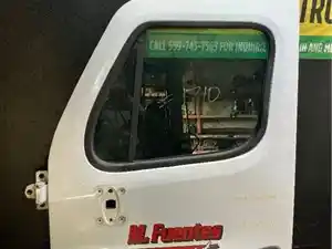 Used 2014 FREIGHTLINER Cascadia 125 Door (Stock #1710-18)) Part Image