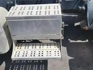 Used 2003 FREIGHTLINER COLUMBIA 120 Battery Box (Stock #1385-10)) Part Image