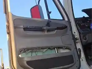 Used 2008 FREIGHTLINER ST120 Door (Stock #1906-16)) Part Image