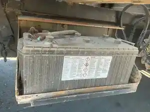 Used 1970 Fabco WT6630D Battery Box (Stock #2034-10)) Part Image