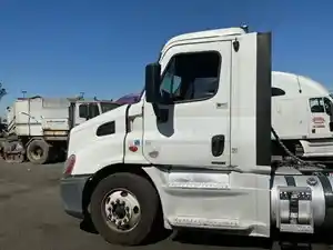 Used 2016 Freightliner Cascadia 113 Cab (Stock #2008-15)) Part Image