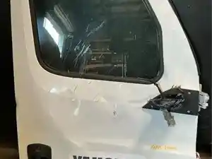 For Parts 2018 FREIGHTLINER Cascadia 126 Door (Stock #2015-25)) Part Image