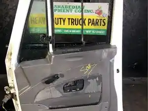 Used 2009 INTERNATIONAL 4400 Door (Stock #734-17)) Part Image