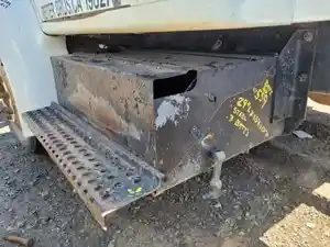 Used 1998 INTERNATIONAL 4500/4700 LPX Battery Box (Stock #559-13)) Part Image