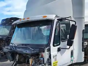 Used 2007 INTERNATIONAL 8600 Cab (Stock #1905-14)) Part Image