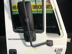 Used 2005 International 4300 Door (Stock #4535888)) Part Image
