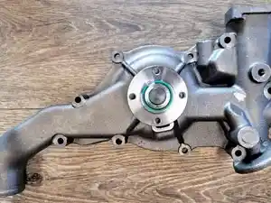 Used INTERNATIONAL T444E Water Pump (Stock #4535669)) Part Image