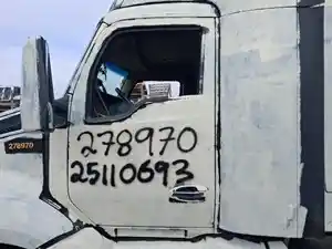 Used 2017 KENWORTH T680 Door (Stock #UPS-278970-12)) Part Image
