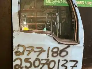 Used 2016 KENWORTH T680 Door (Stock #UPS-277186-12)) Part Image