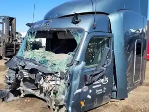 Used 2017 PETERBILT 579 Cab (Stock #4536046)) Part Image