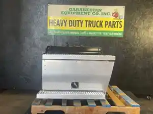 Used 2013 PETERBILT 587 Tool Box (Stock #1091-16)) Part Image