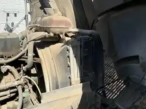 Used 1996 VOLVO VNL Cooling Assembly (Stock #4521-9)) Part Image