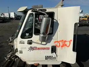 Used 2006 INTERNATIONAL 8600 Cab (Stock #4233-16)) Part Image